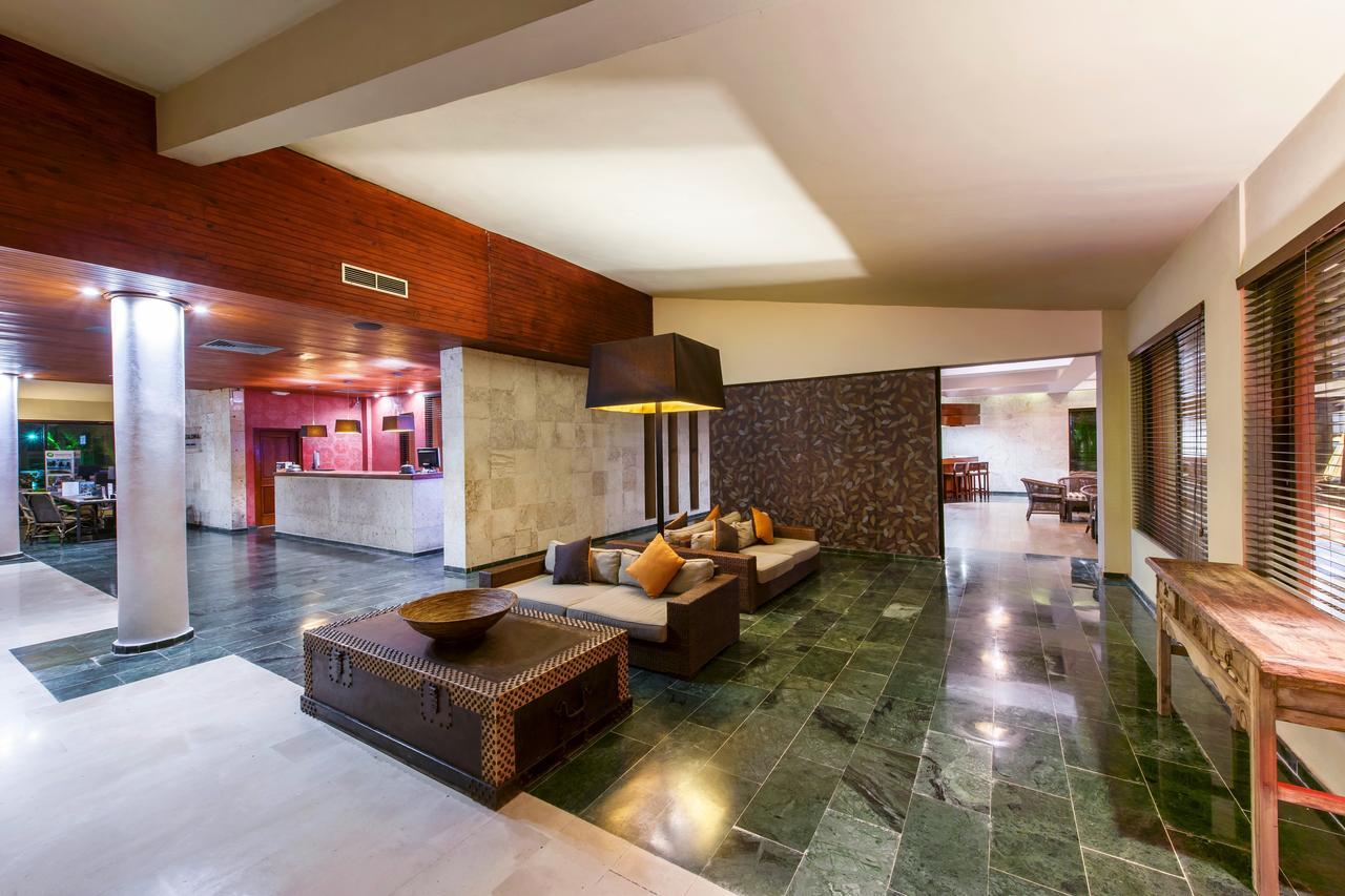 Catalonia Royal Bavaro (Adults Only) Пунта-Кана Екстер'єр фото Lobby