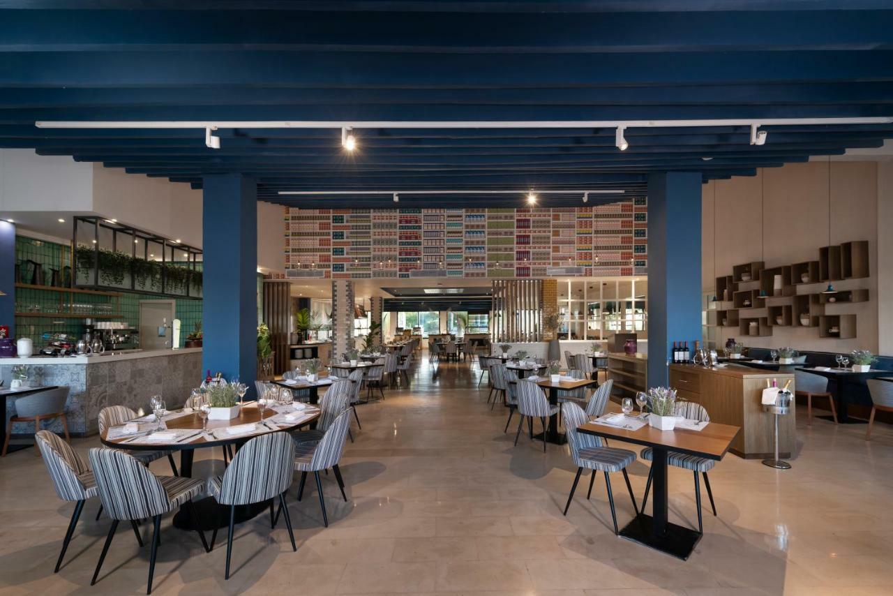 Catalonia Royal Bavaro (Adults Only) Пунта-Кана Екстер'єр фото Restaurant
