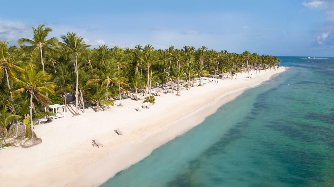Catalonia Royal Bavaro (Adults Only) Пунта-Кана Екстер'єр фото Beach at the island of Providência